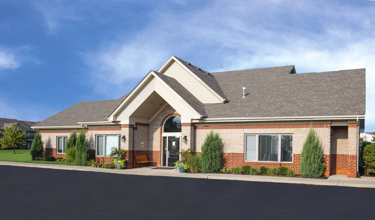 Stone Ridge Flats & Townhomes Image 1