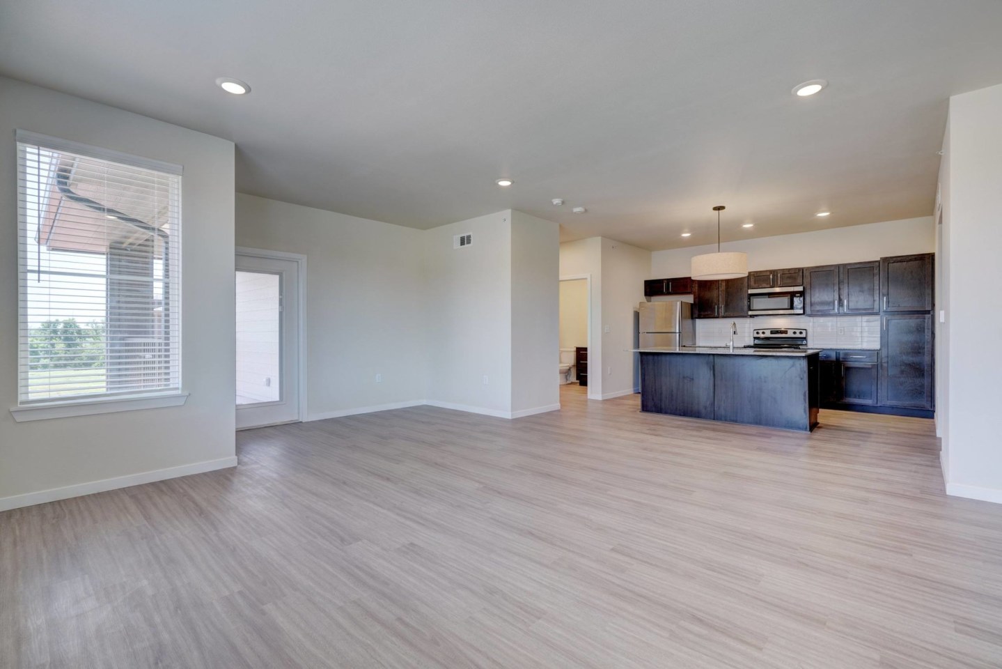 The Encore Apartments Image 6