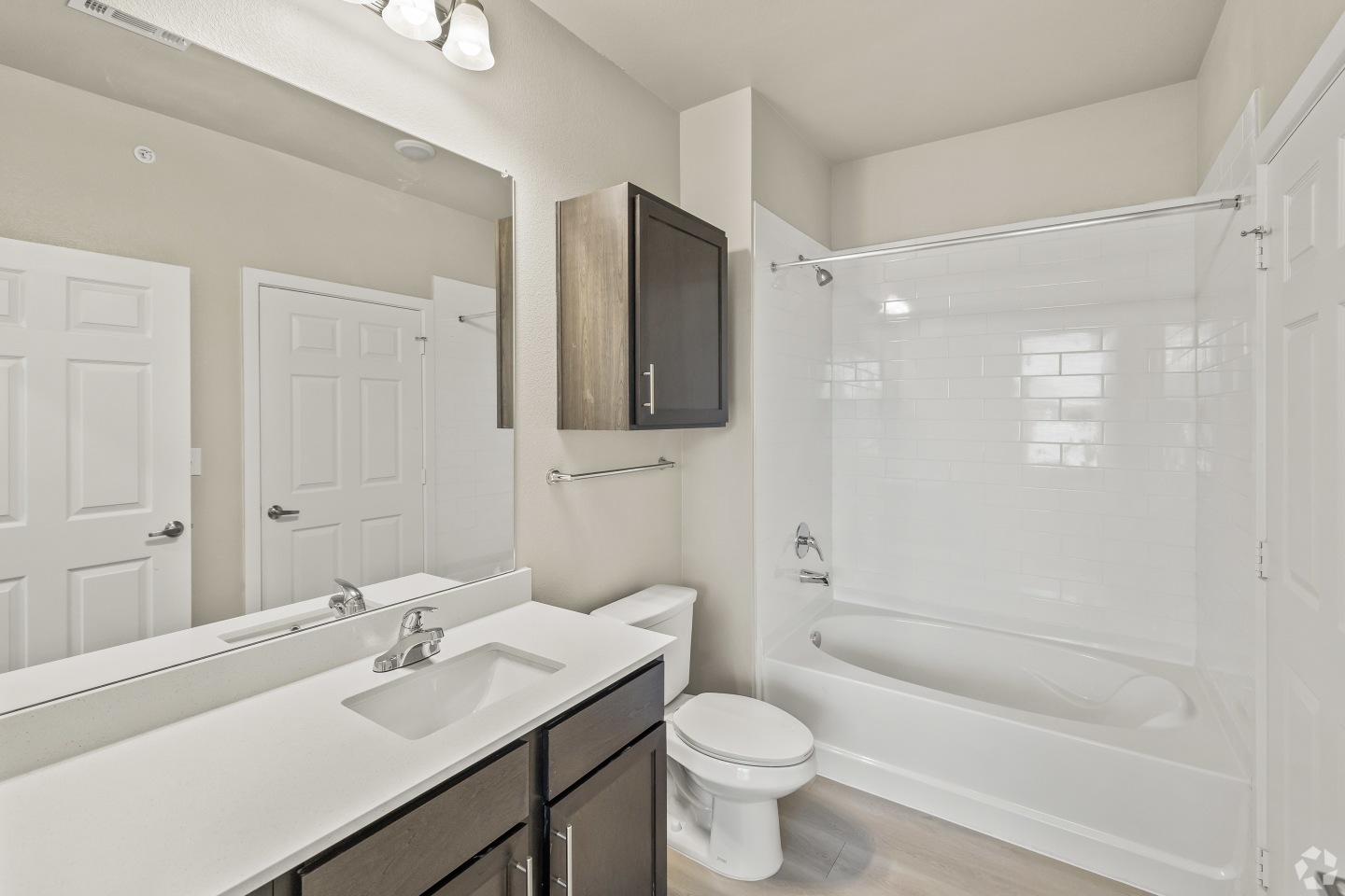 Creekside at Grand Prairie Image 17