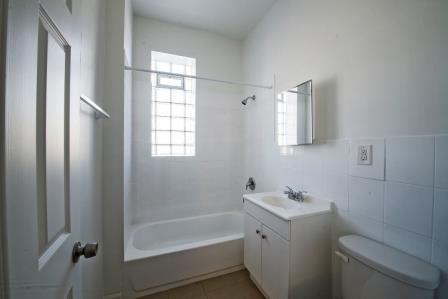 1257 S Christiana Ave Image 5