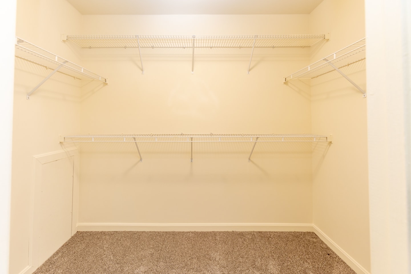 Carlson Woods Townhomes Image 15