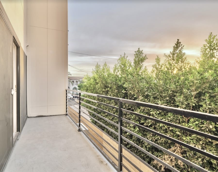 1455 W 36th Street - Co-Living Image 32