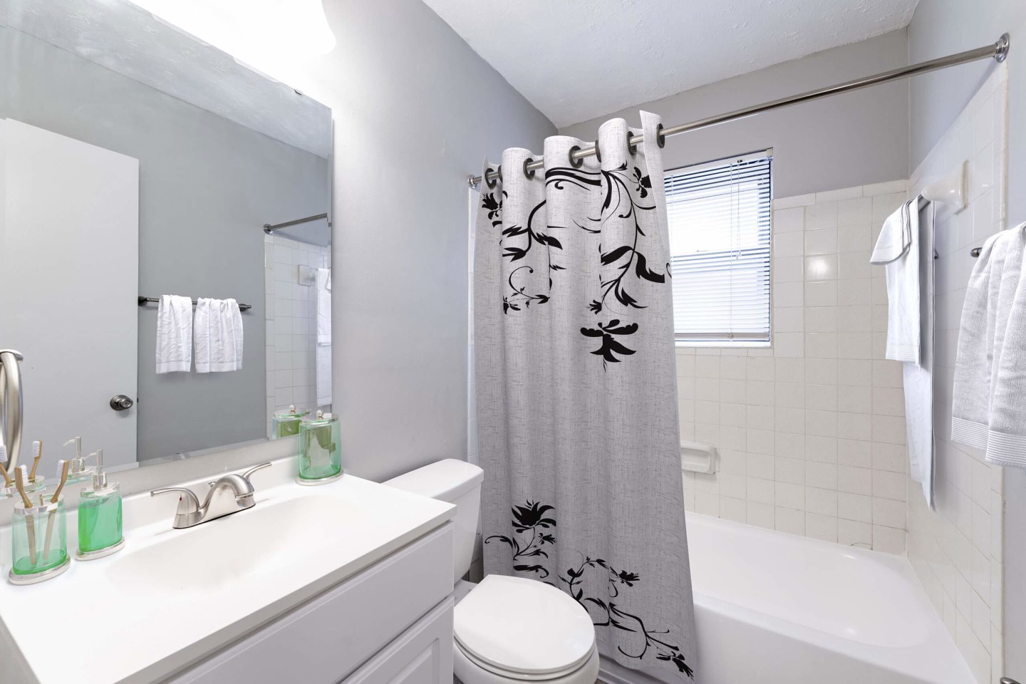 Maplewood Apartments Image 15