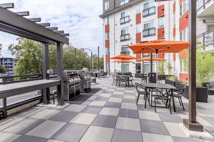 Sunset Terrace Image 14