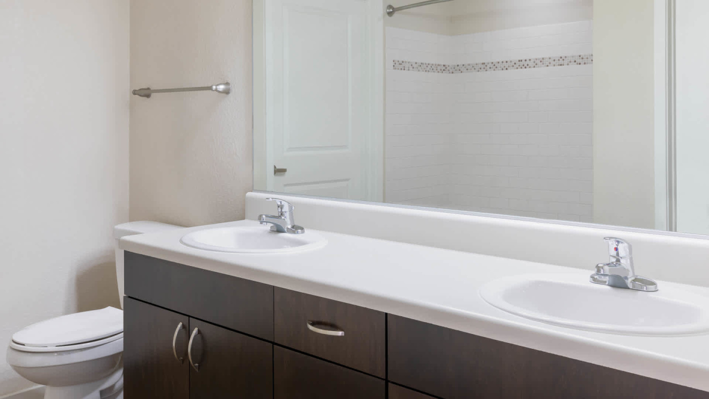 Arbour Square Apartment Image 34