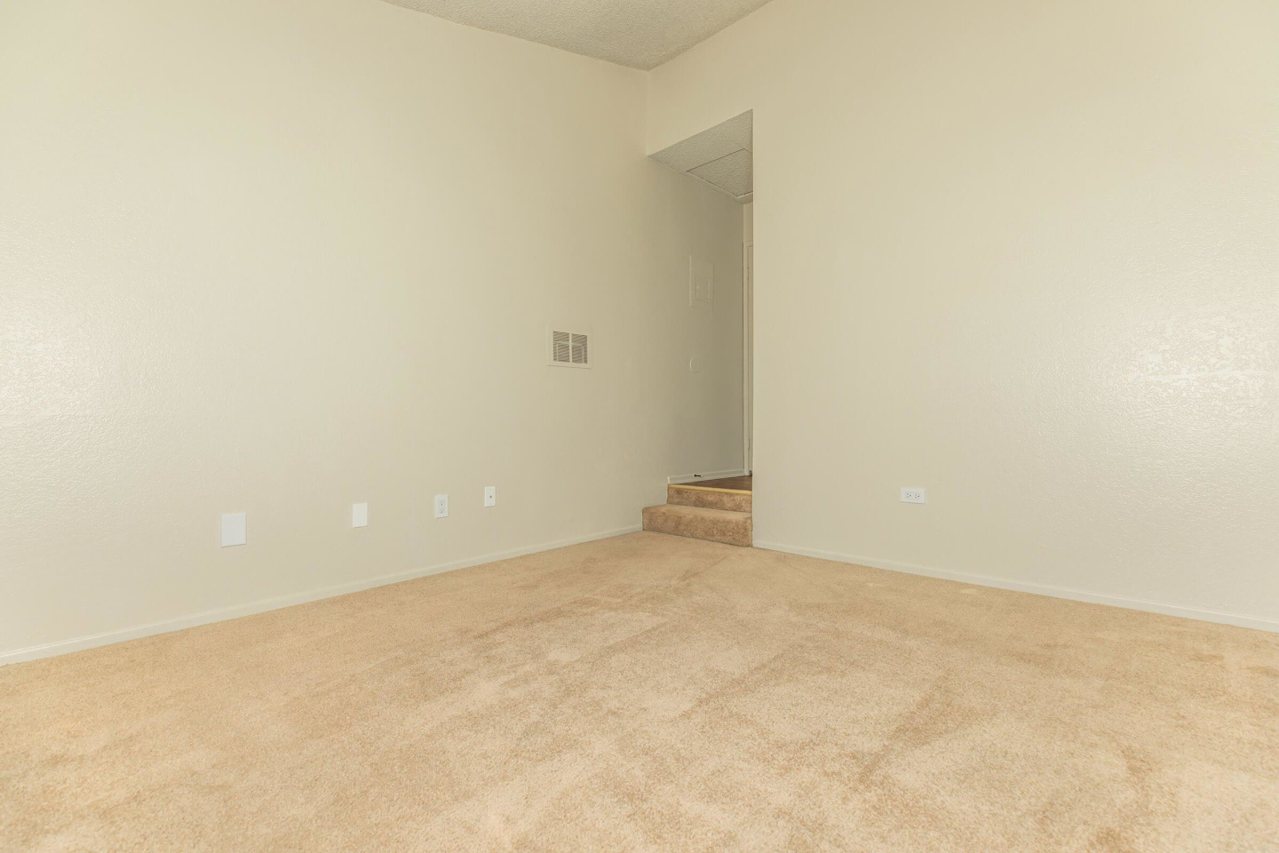 Harbor Point Apartments Image 13