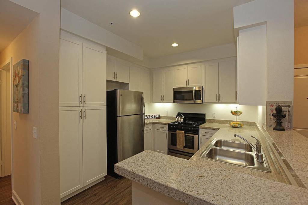 Senior Housing - Monaco Apartments Image 32