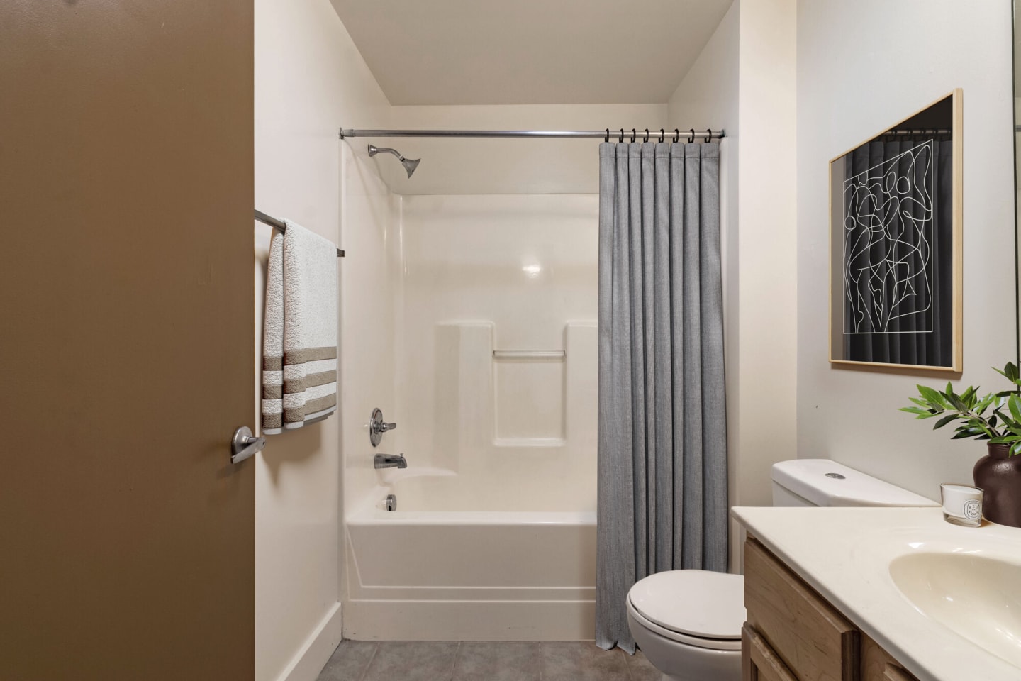 Grace & Monroe Apartments Image 3