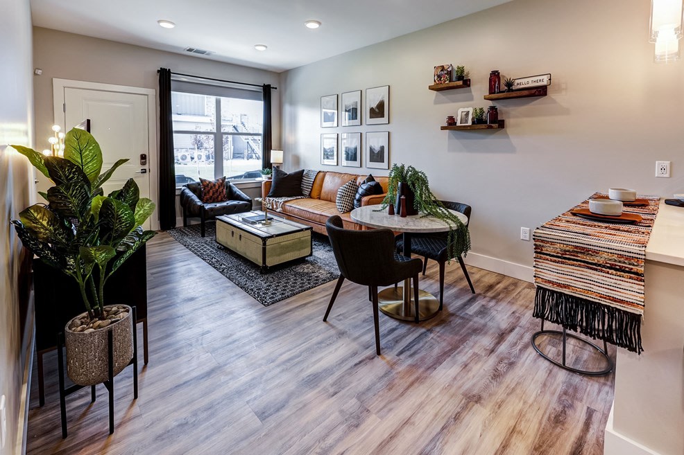 Icon Apartment Homes at Ferguson Farm Image 20