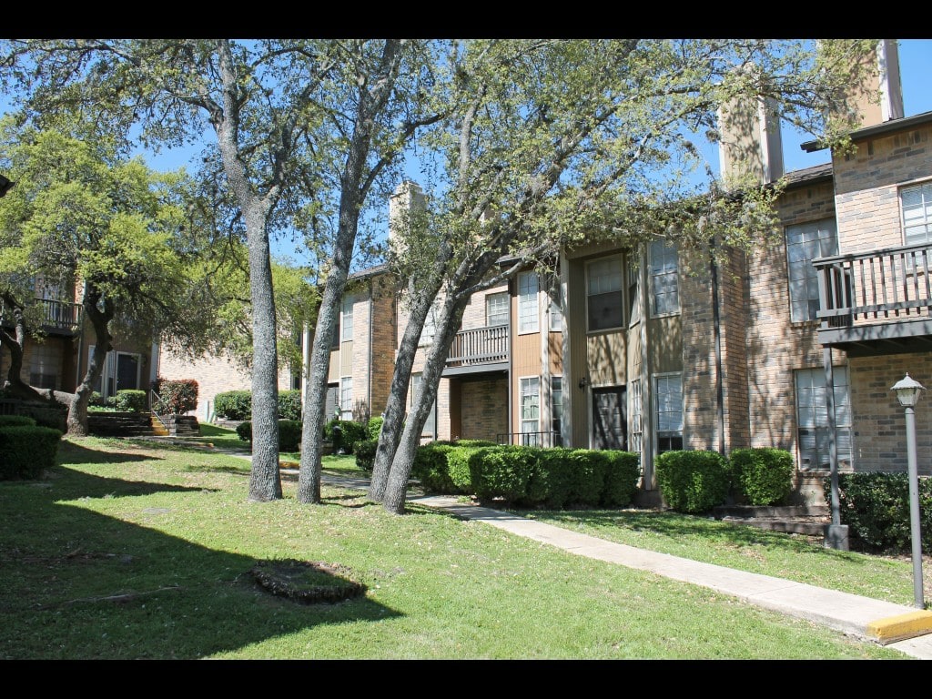 Broken Oak Townhomes Image 13