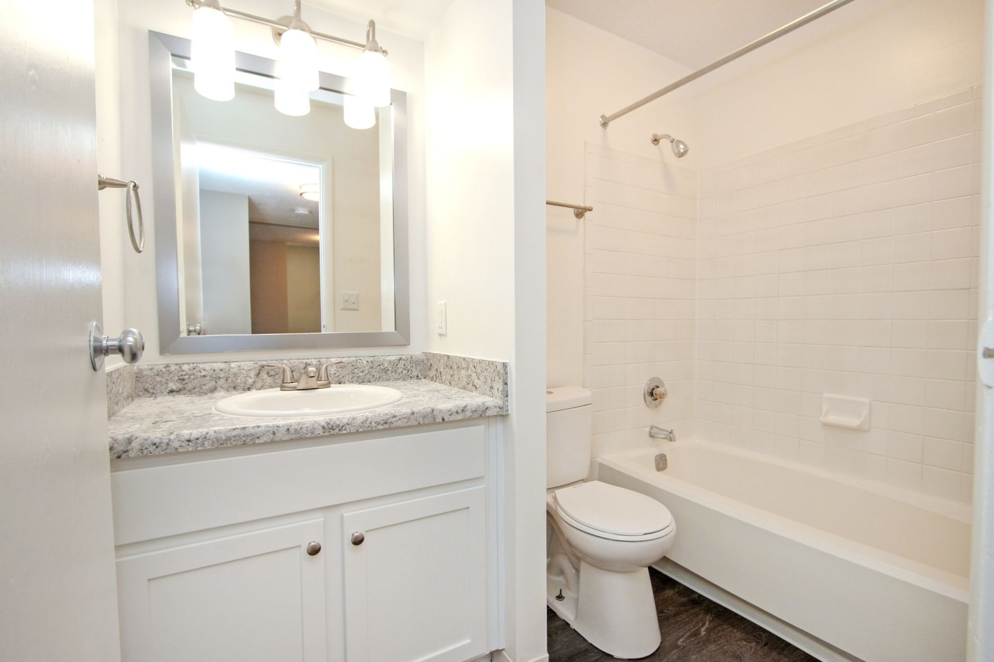Fisherman's Village Apartments Image 24