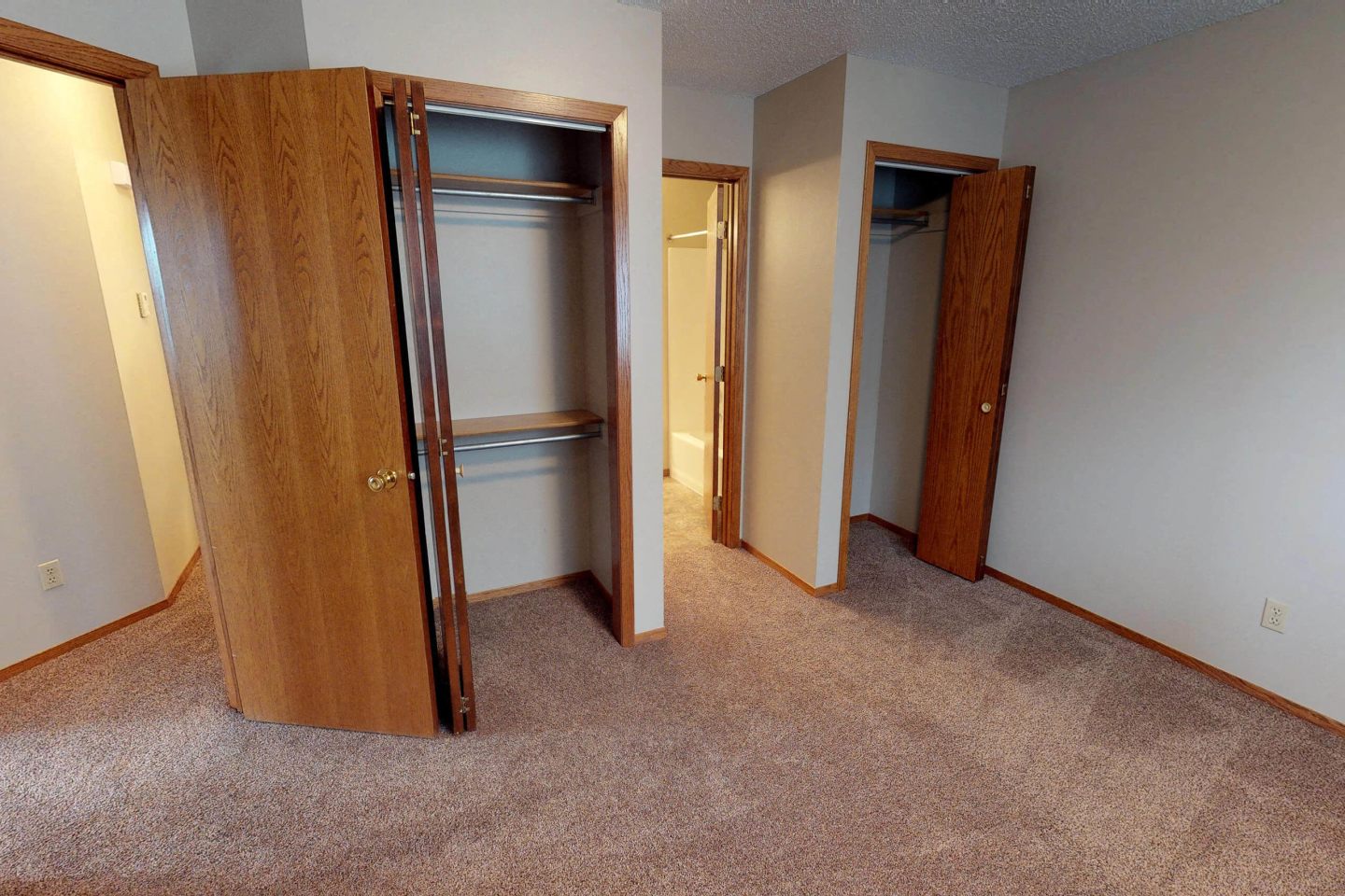 Cottage West Twin Homes Image 11