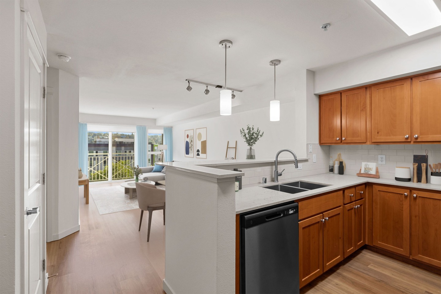 Dexter Lake Union Image 35