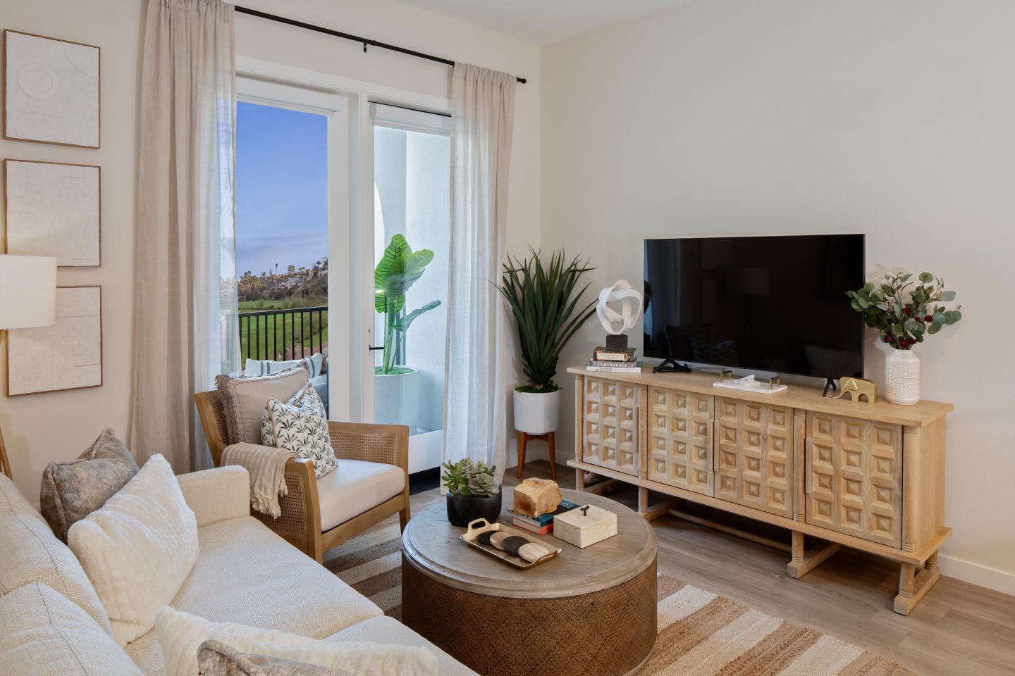 Everleigh San Clemente Age 55+ Apartment Homes Image 9