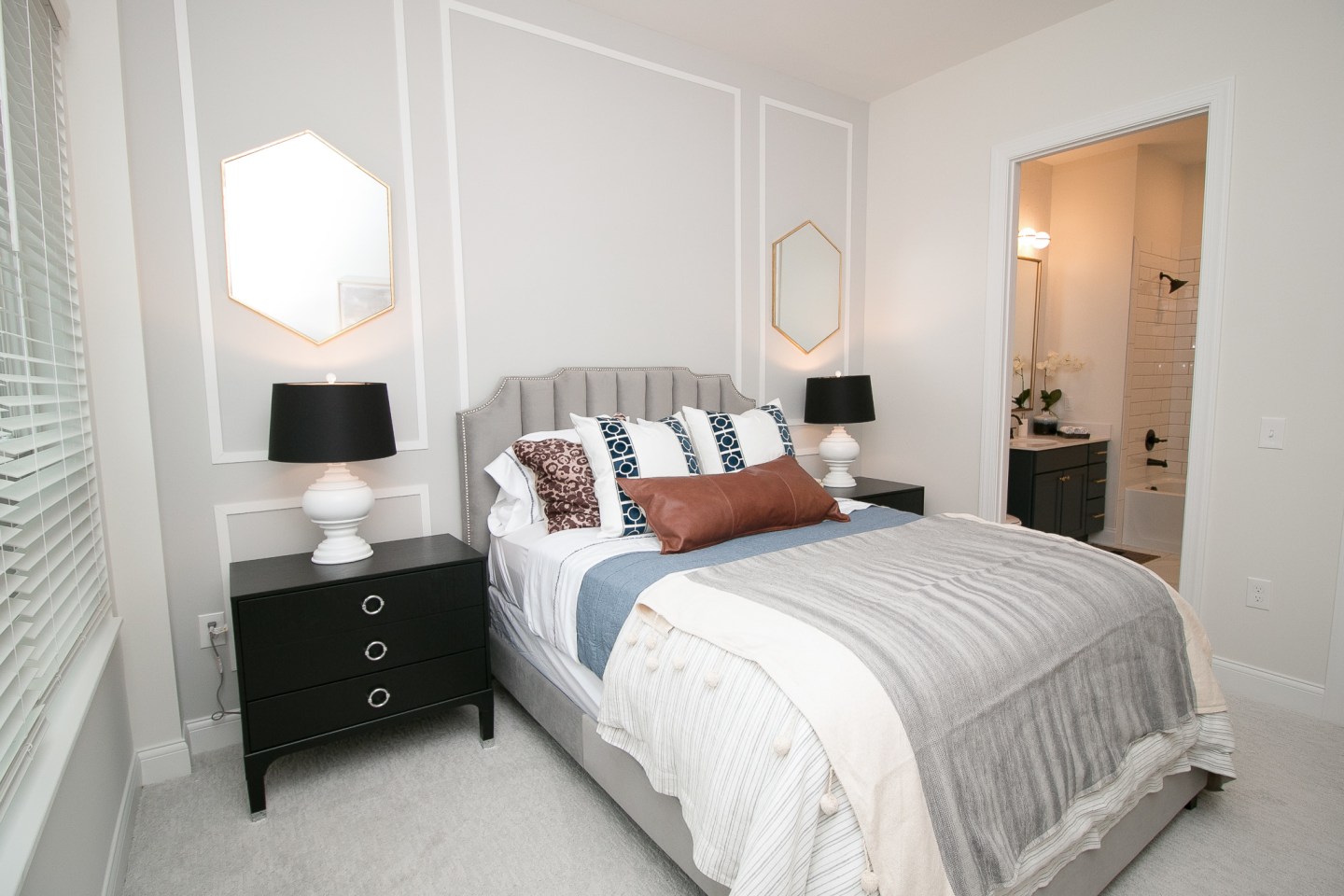 Luxe 23 Image 7