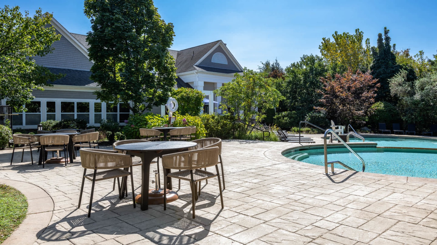 Quarry Hills Image 40