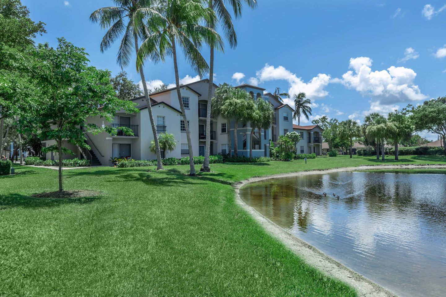 Latitude Pointe Image 14