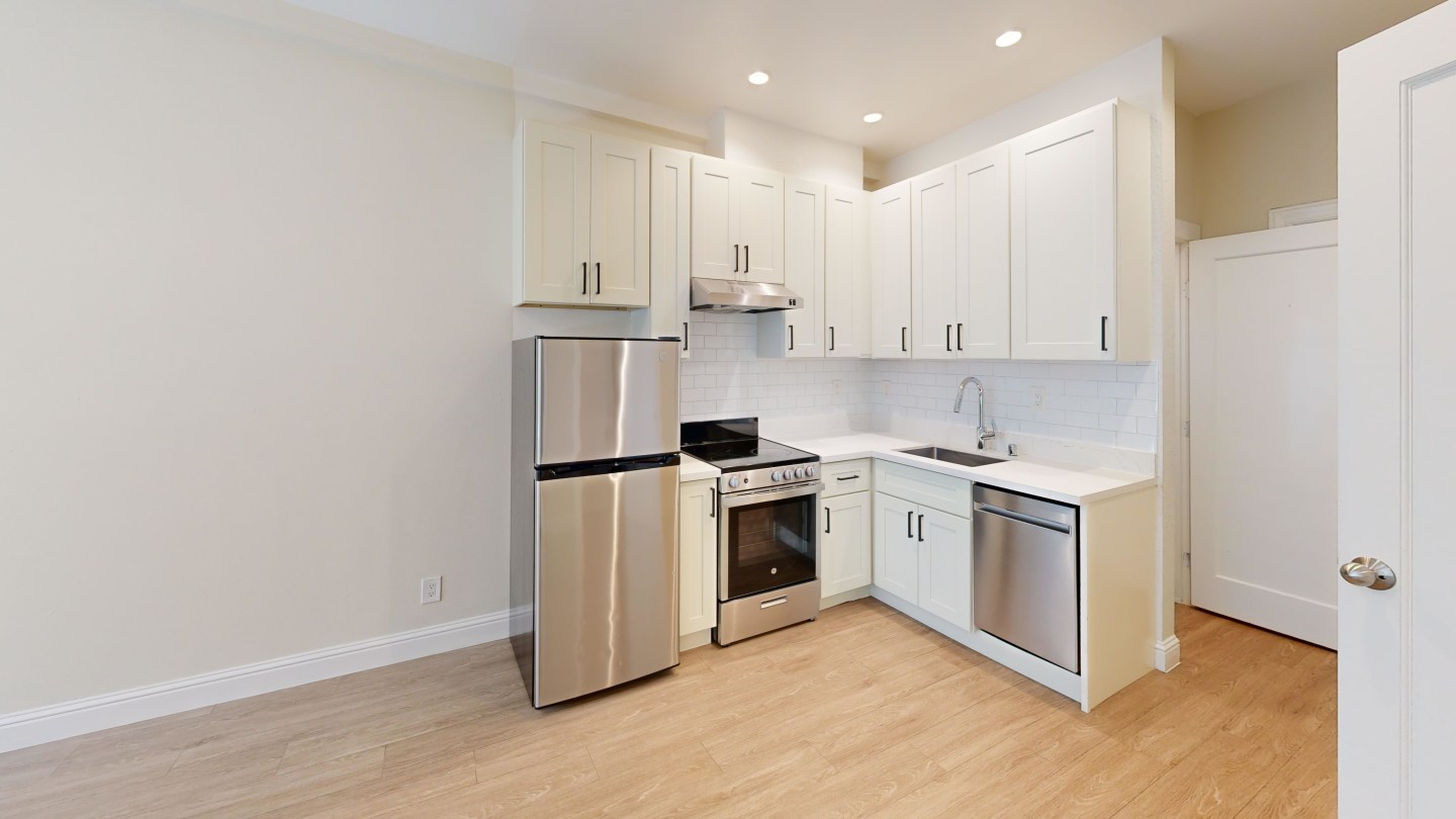355 Fulton Image 5