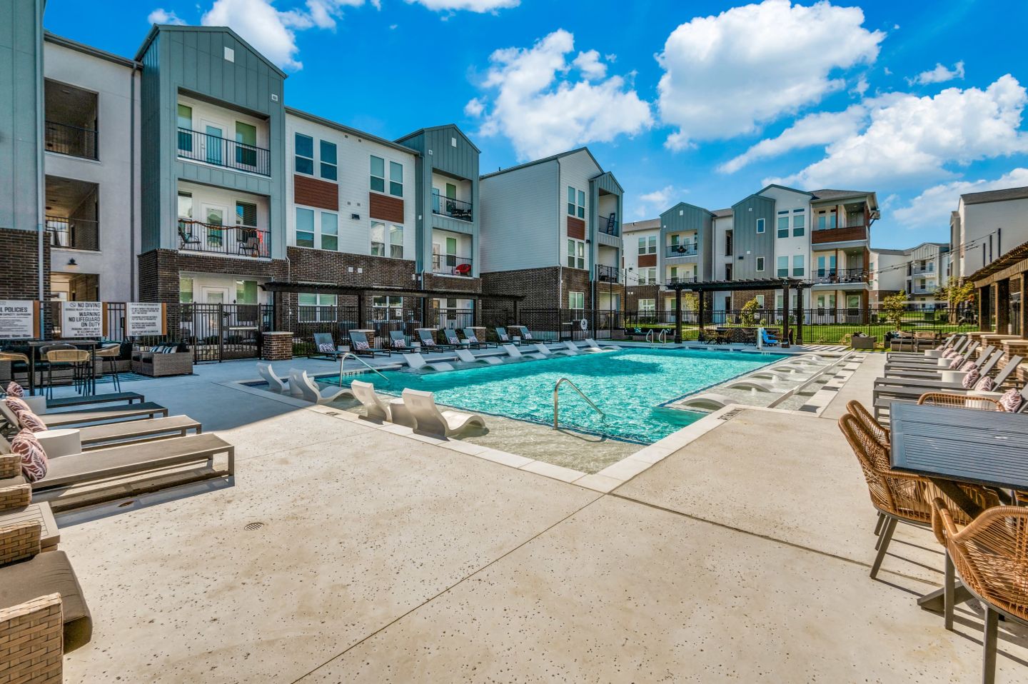 2201 Creekview Image 11