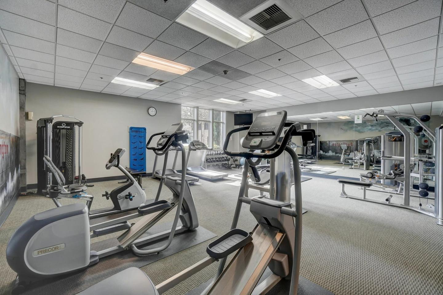 Burlington Tower Image 22