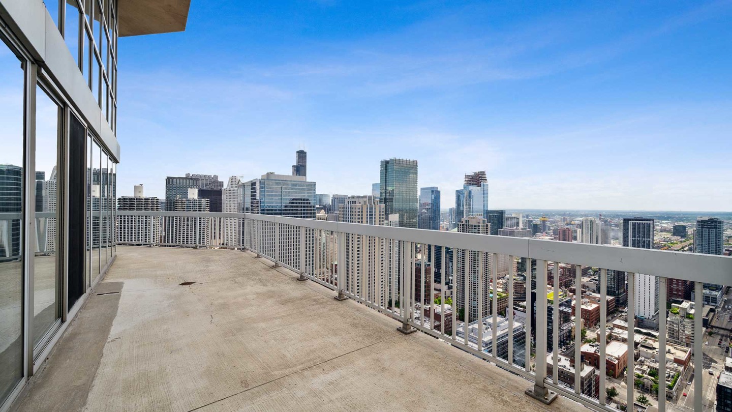 Grand Plaza Image 15