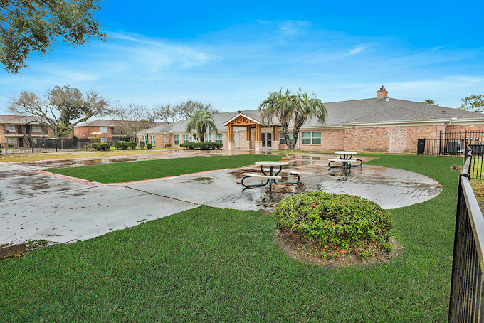 Heights at Post Oak Image 2