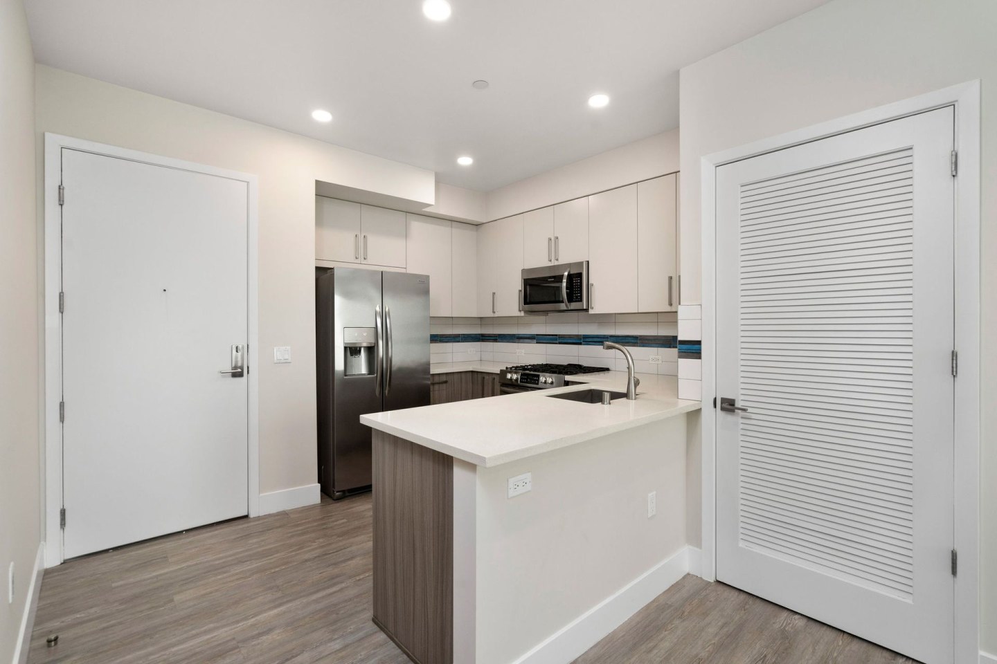 5550 Bonner LLC Image 3