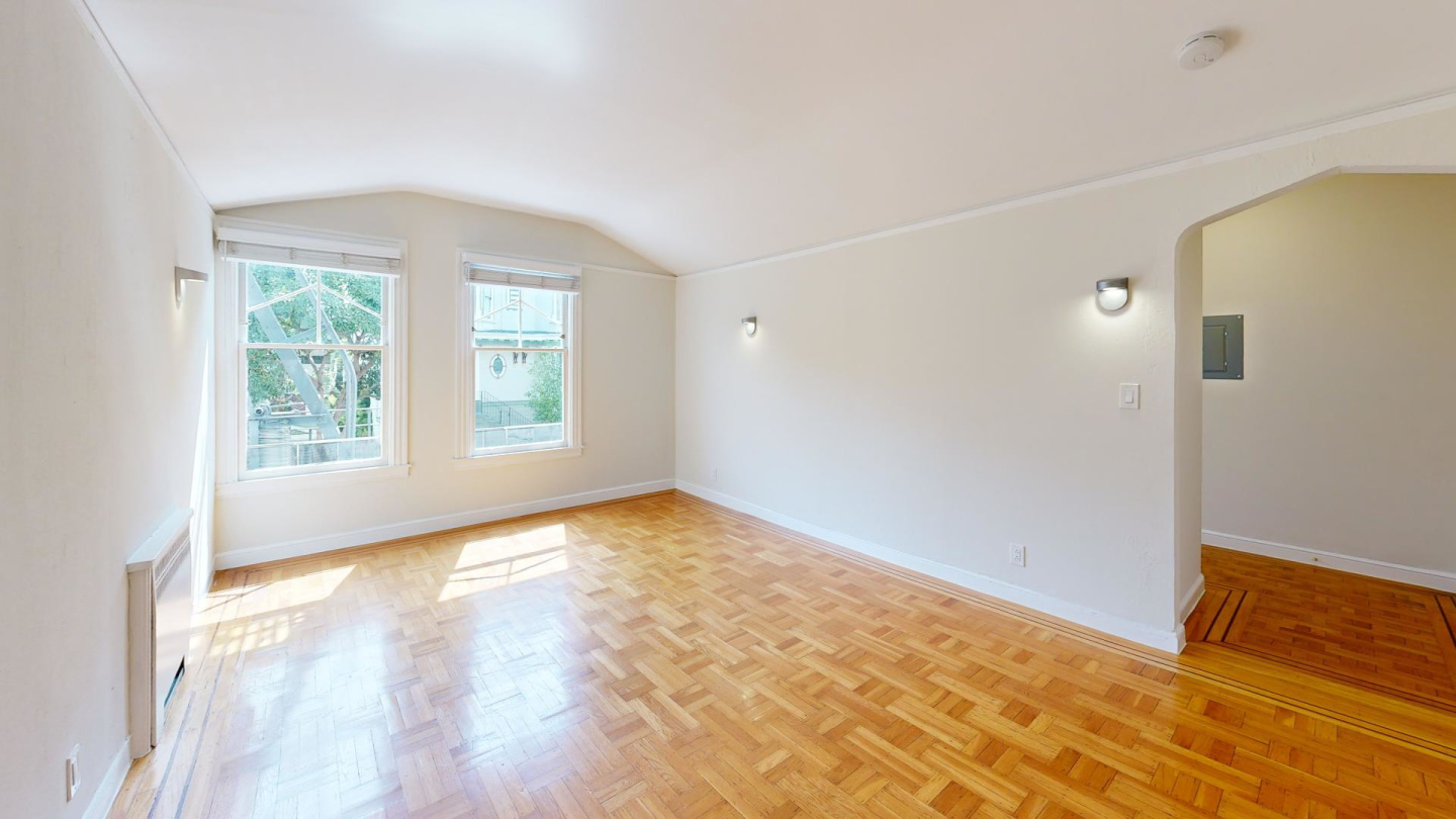 915 Pierce Image 15