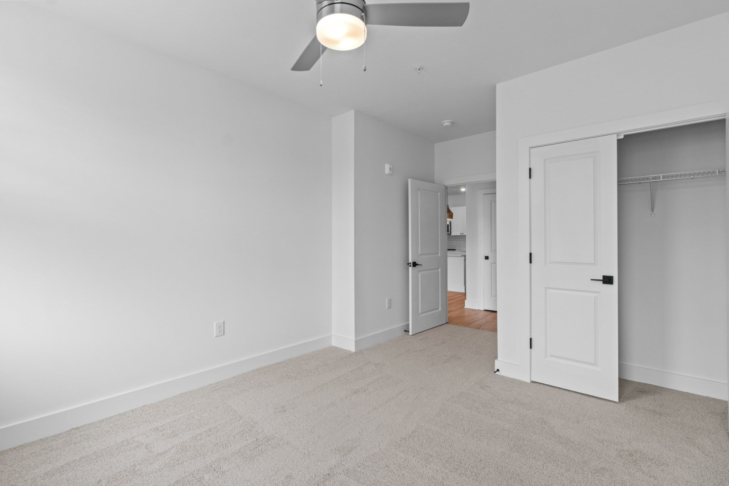 The Nixon Apartments Image 44