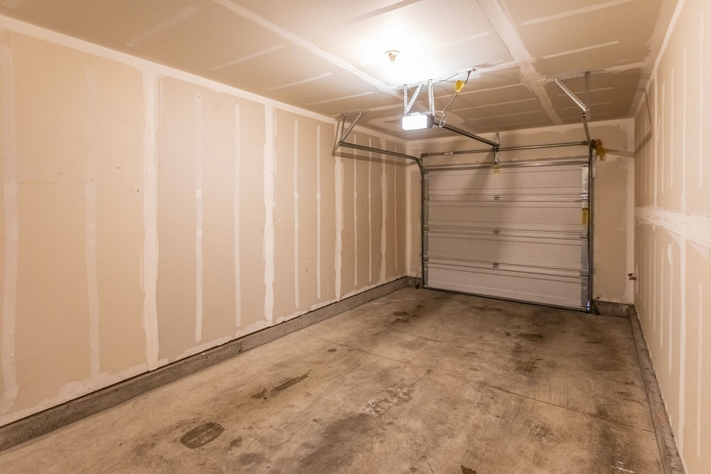 Fairview Court Townhomes Image 19