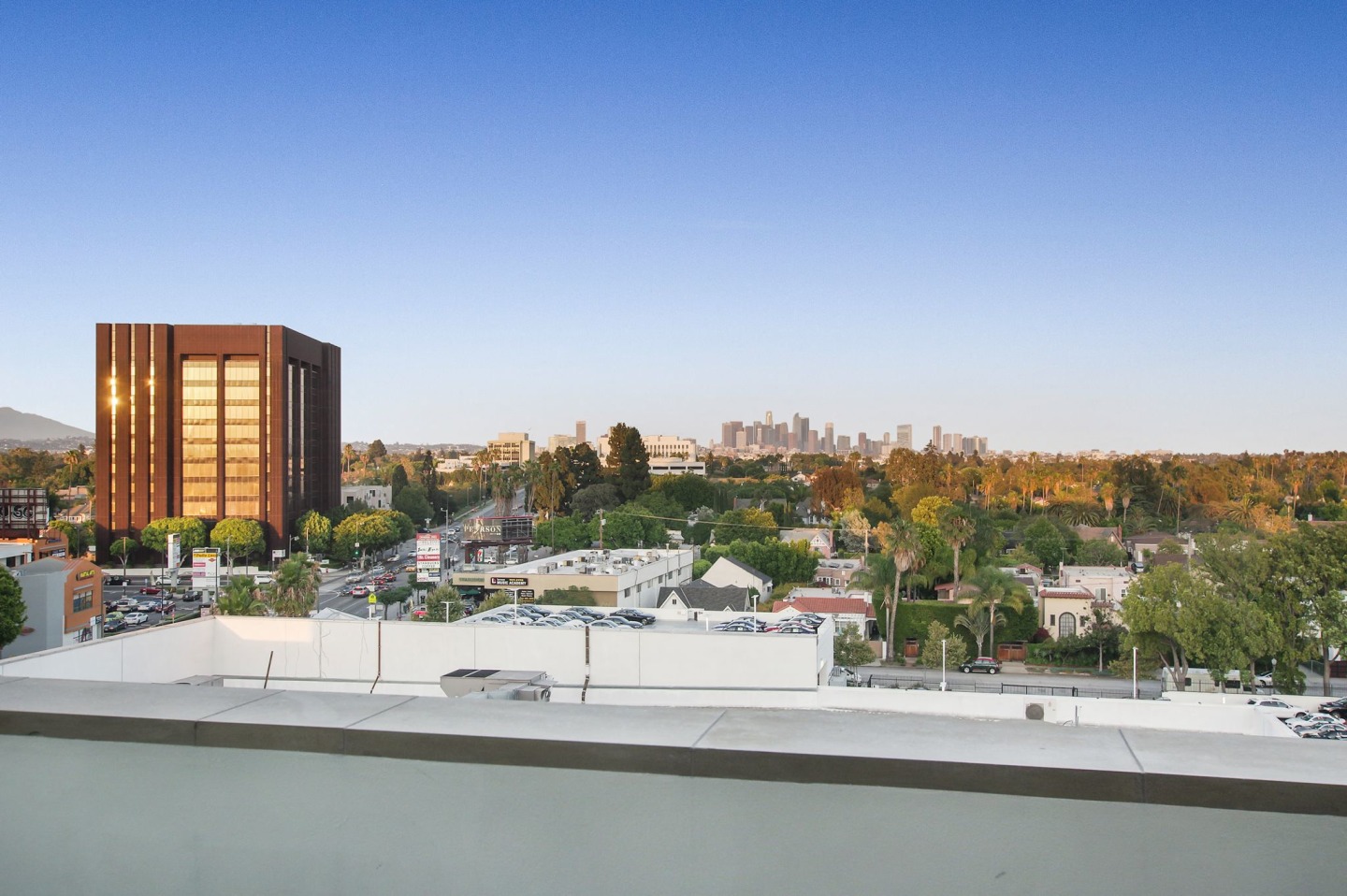 The Mansfield at Miracle Mile Image 51