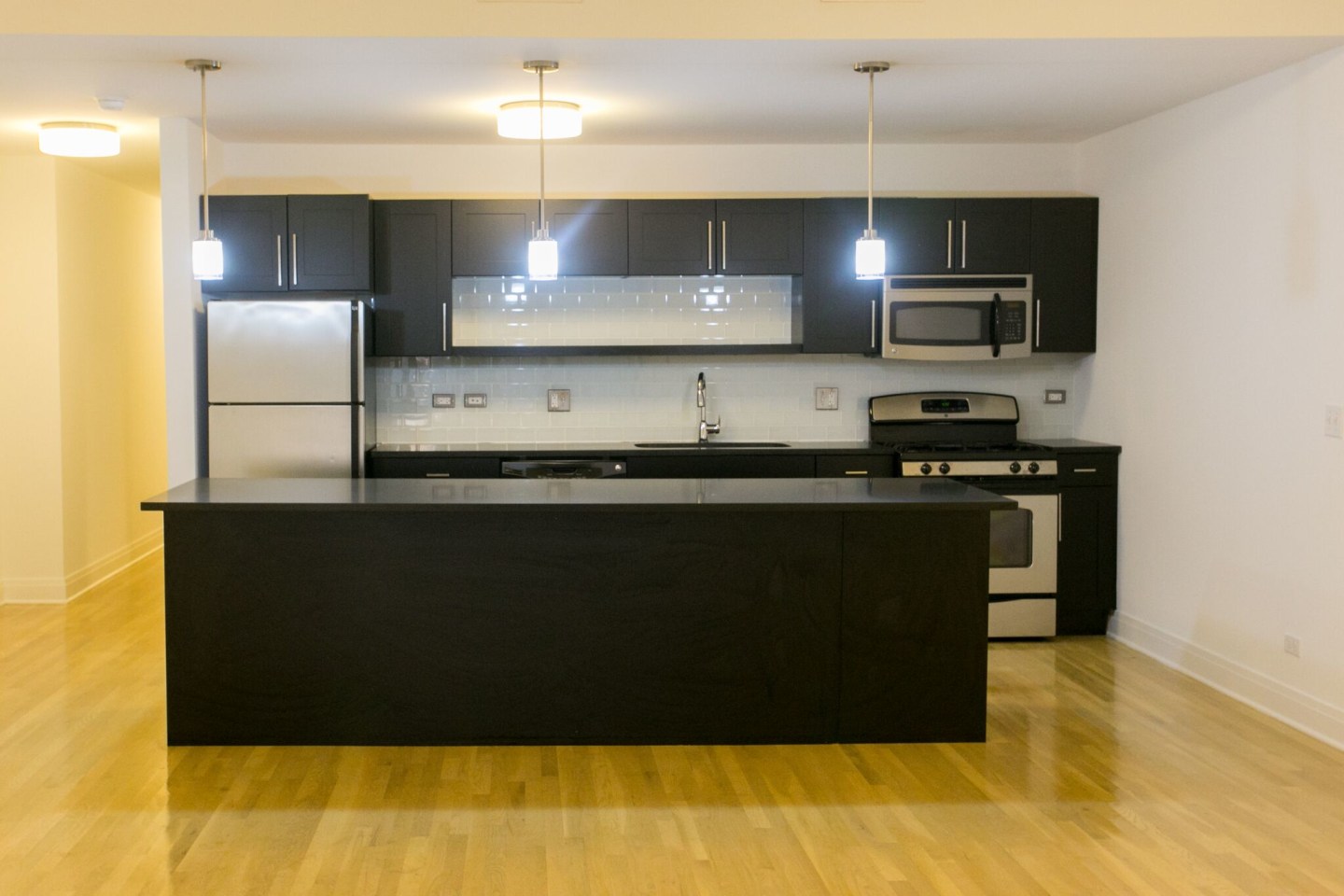 5512 S. Hyde Park Boulevard Image 12