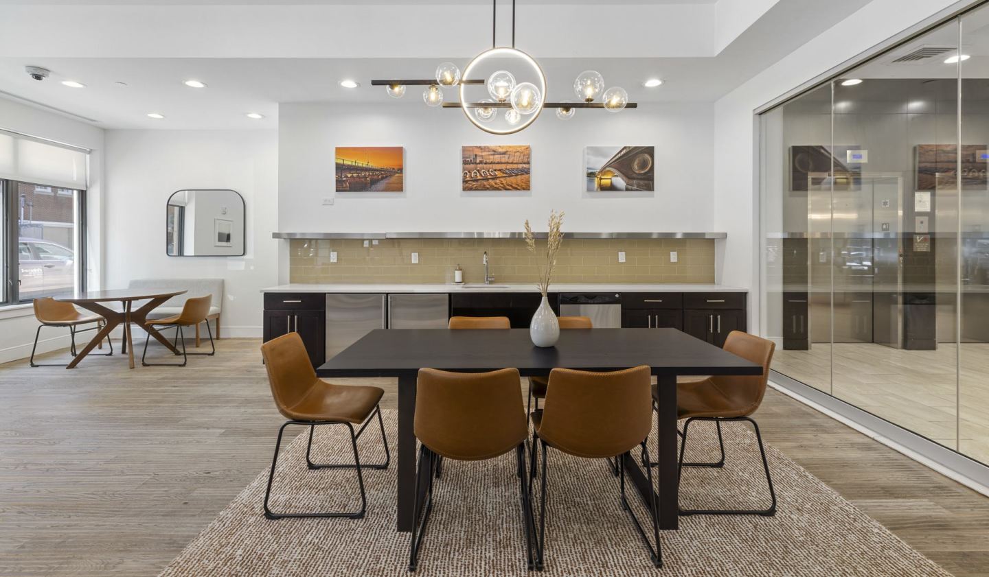 Axiom Apartment Homes Image 19