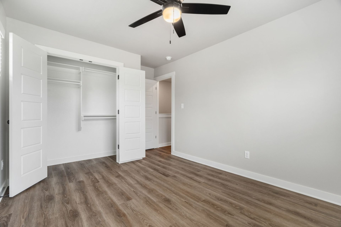 BIRDMASTER DRIVE RESIDENCES Image 28