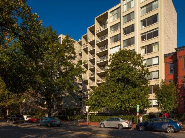 Newport West Apartments Image 16