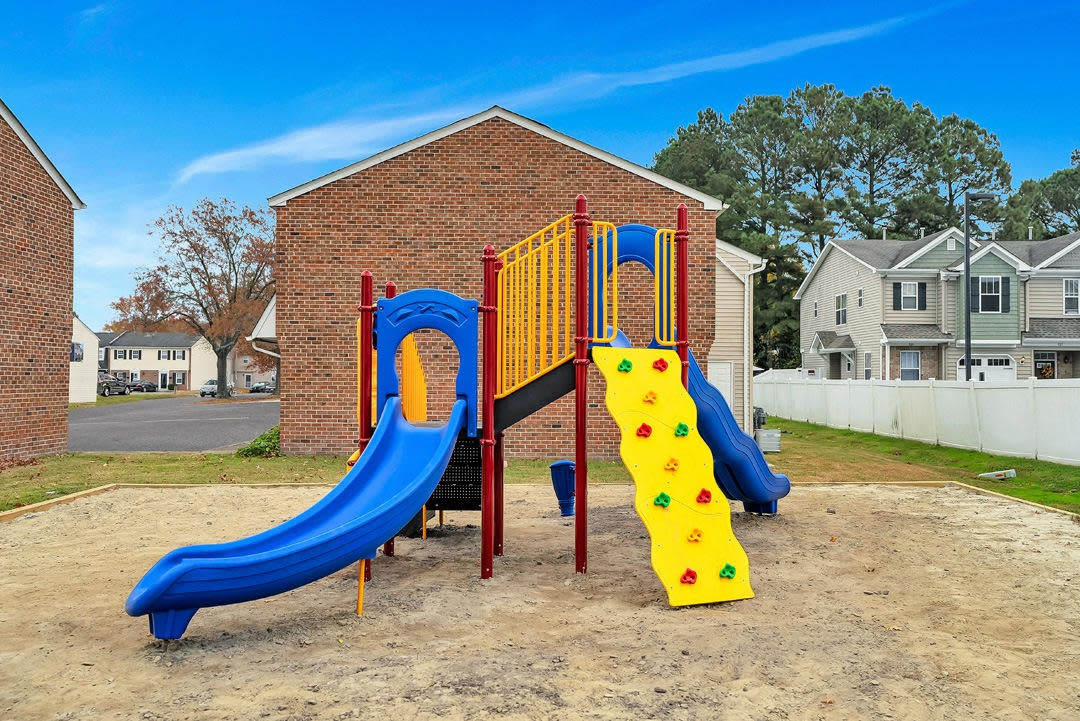 Riverstone Townhomes Image 15