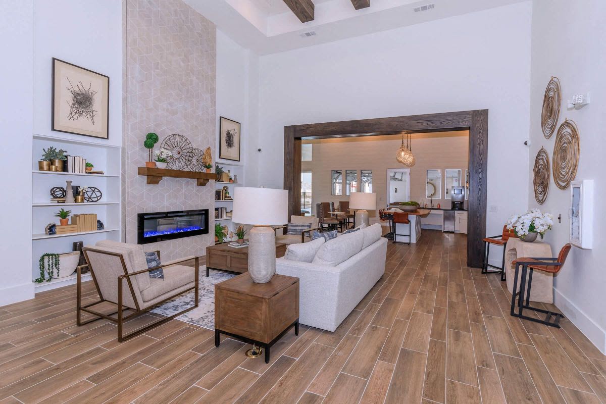Luxia Rockwall Downes Image 32