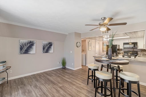 The Palms at 2800 Image 1