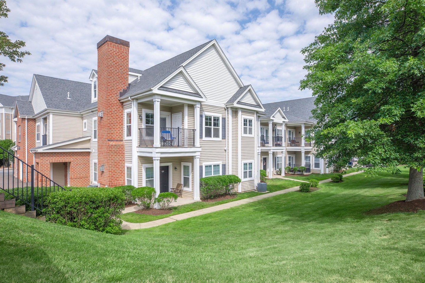 The Arlo Apartment Homes Image 2