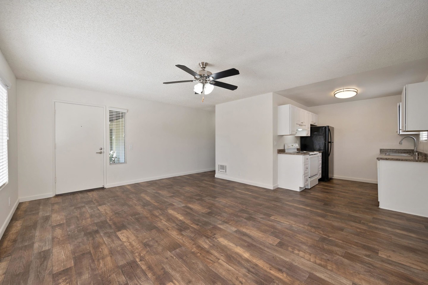 Elan Tamarack Shores Image 18