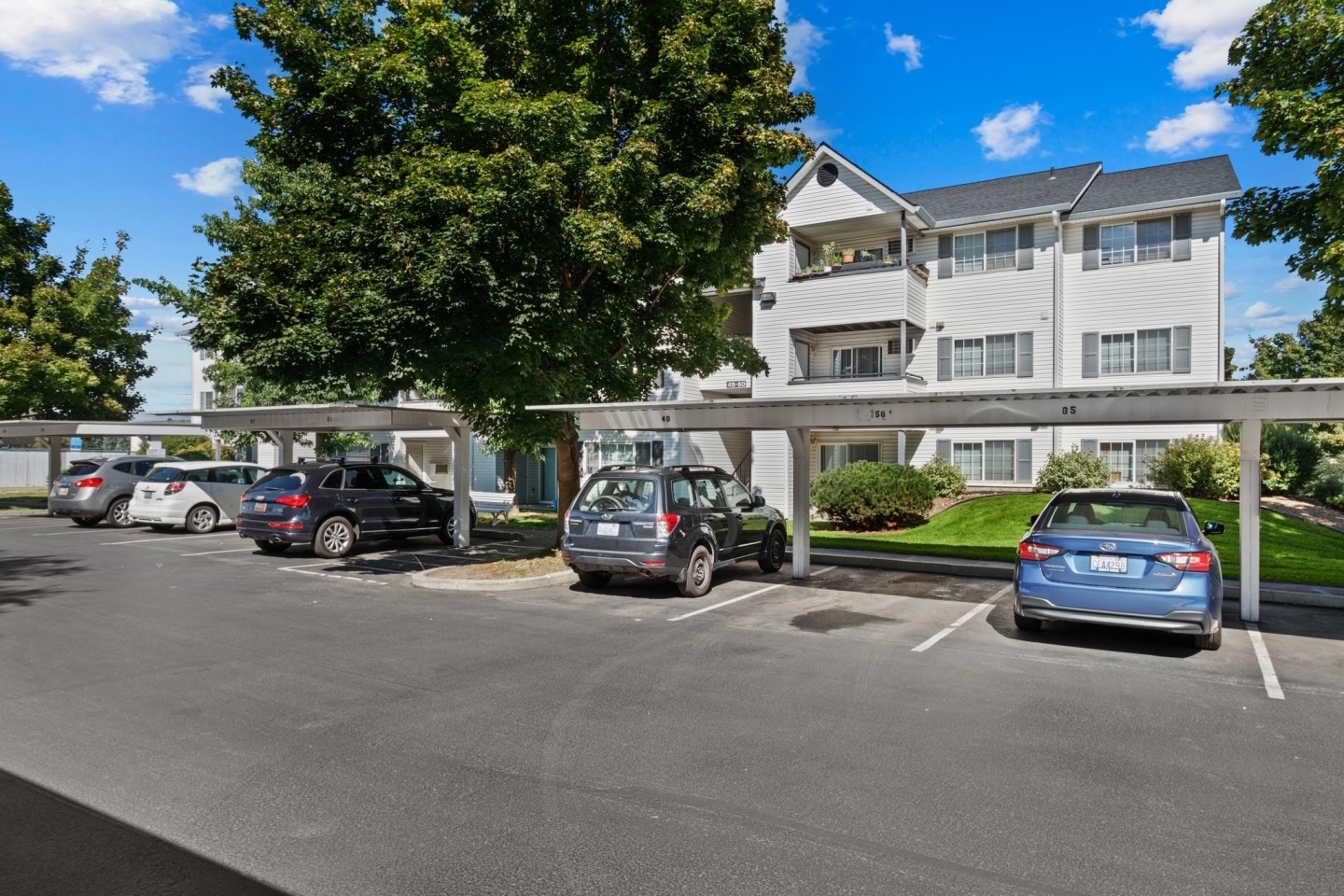 Farr Court Apartments Image 27