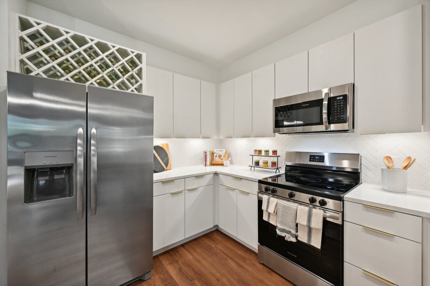 Olana Waterside Apartments Image 30