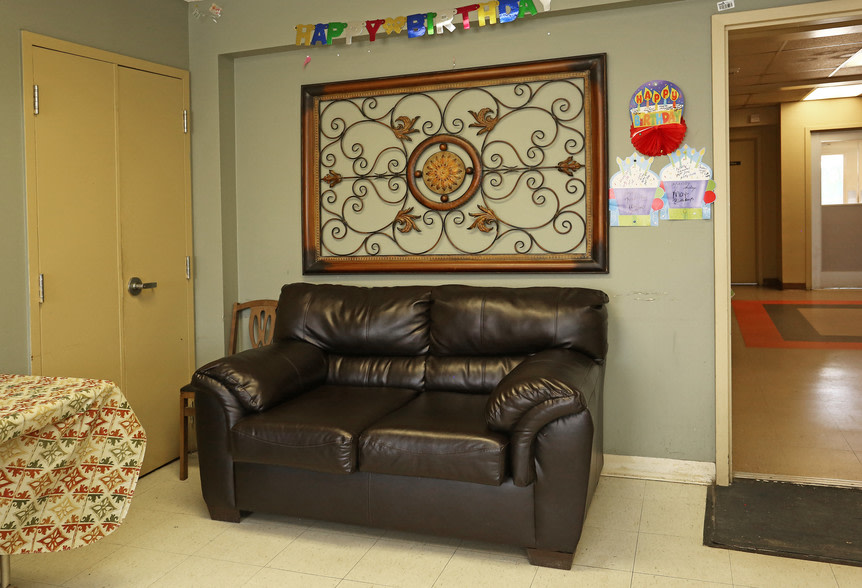 Senior Housing - Faith Manor Image 12