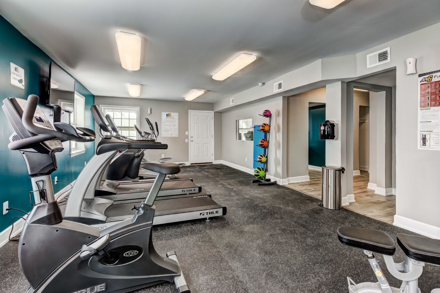 Loch Raven Village Apartments Image 8