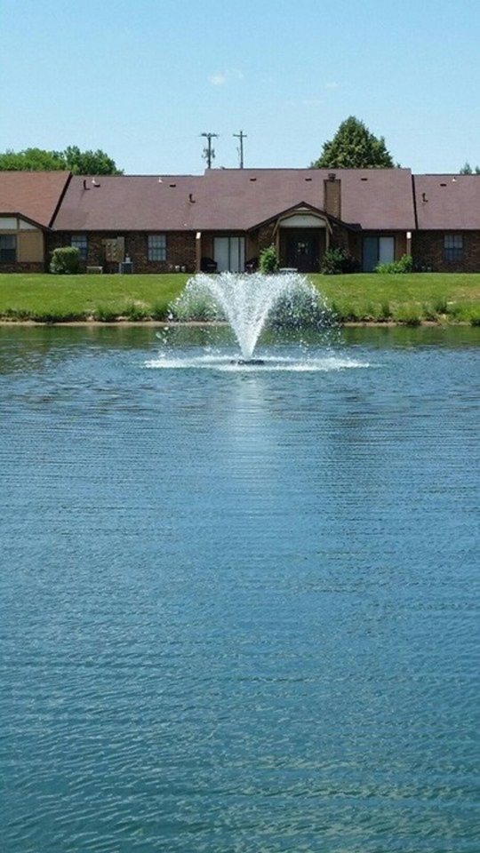 Cross Lakes Apartments Image 23