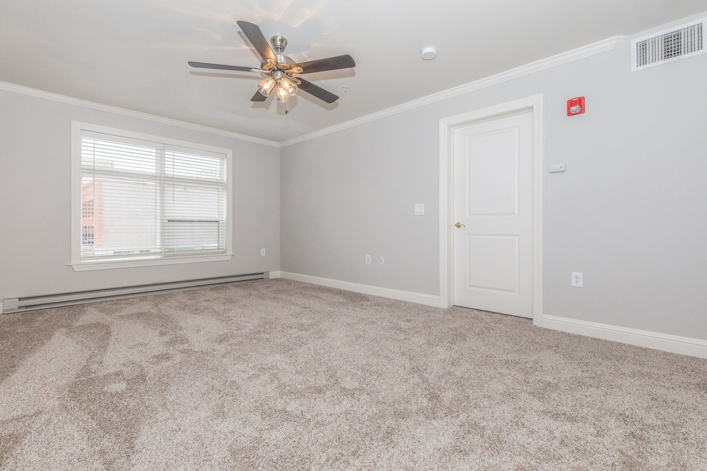 Senior Housing - Clear Creek Commons Apartments Image 3