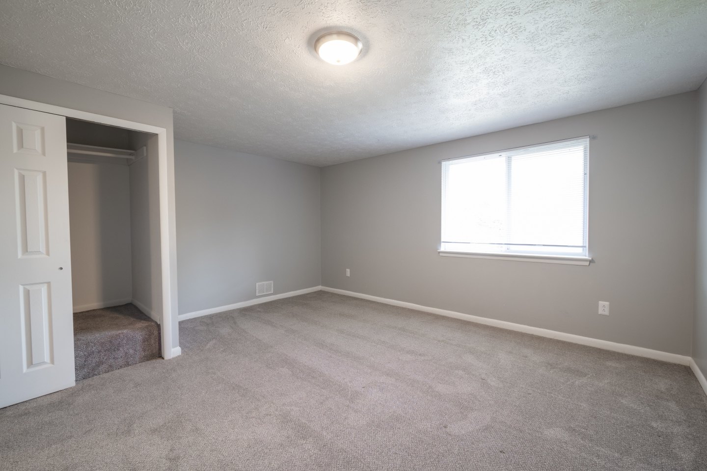 Willowbrooke Apartments & Townhomes Image 11