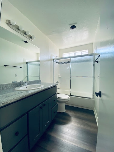 247 S. Normandie. Image 11