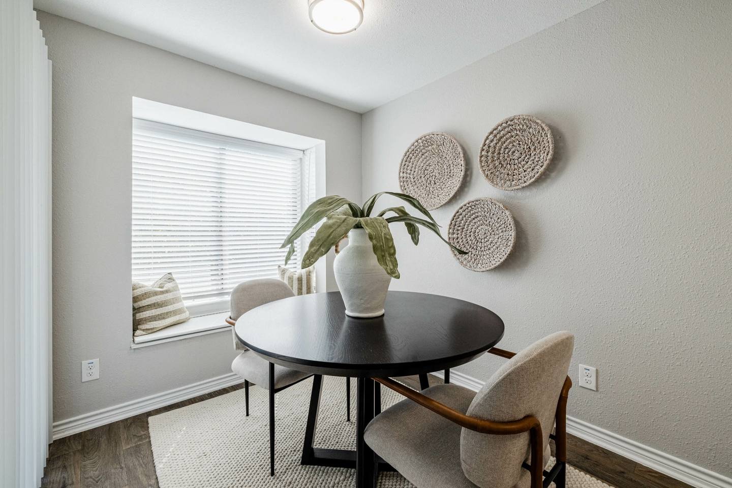 Capital Hills Apartment Homes Image 17