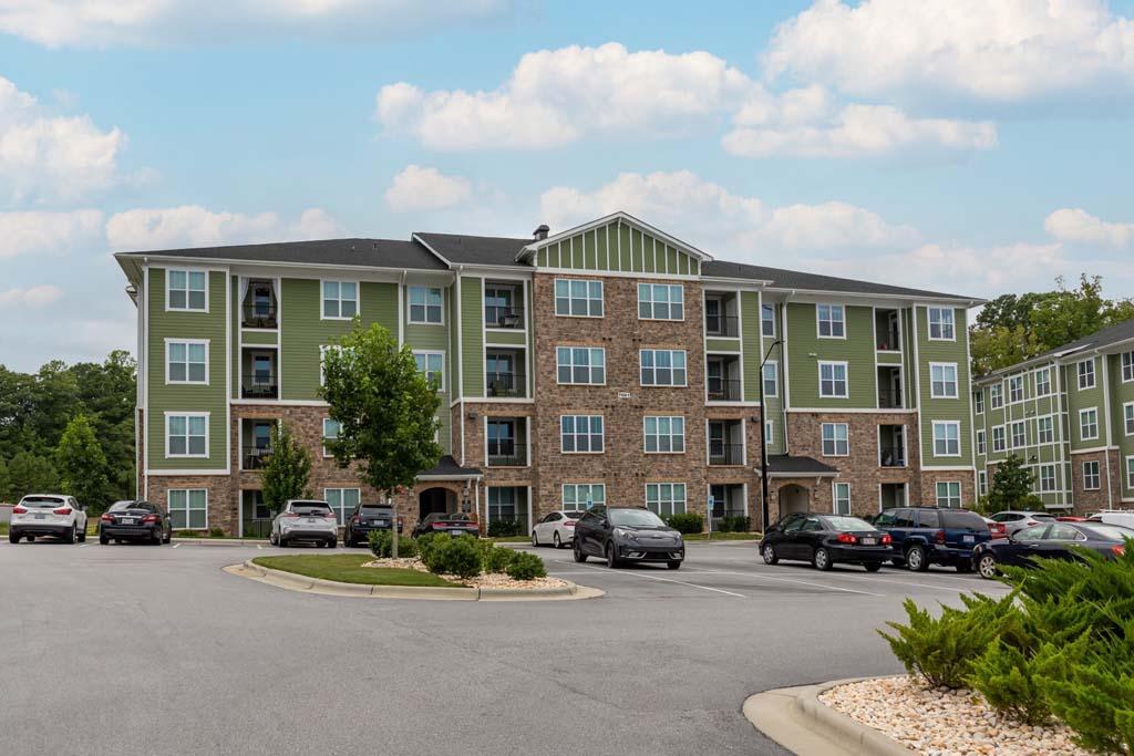 Affordable Housing - Luxury Apartments at Foxwood Image 176